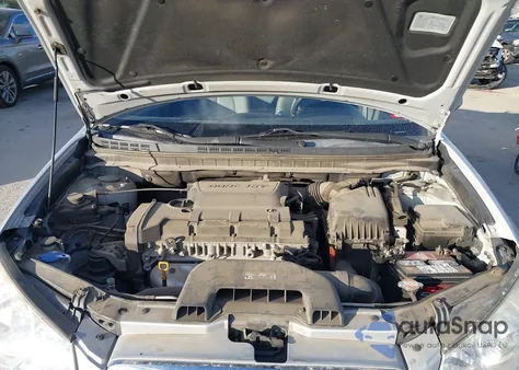 2010 Hyundai Elantra Gls z USA, uszkodzony, nr VIN KMHDU4AD4AU959597